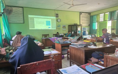 Pegawai ASN MTsN 2 Mukomuko Ikuti Sosialisasi Penyusunan SKP Tahun 2025