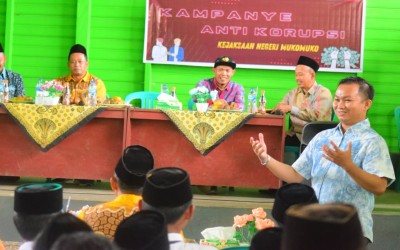 Kejaksaan Negeri Mukomuko Gelar Penyuluhan Kampanye Anti Korupsi di MTsN 2 Mukomuko