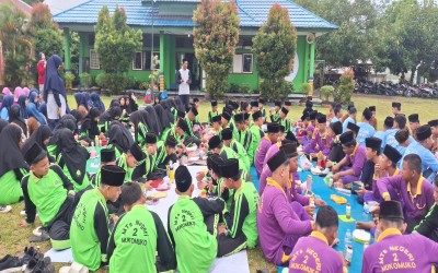 Jalin Kerja Sama dengan Puskesmas Penarik, MTsN 2 Mukomuko Sukses Gelar Gerakan Aksi Bergizi Serentak 2025